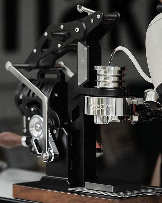 Mach M8 Hand Crank Espresso Machine - MUVNA