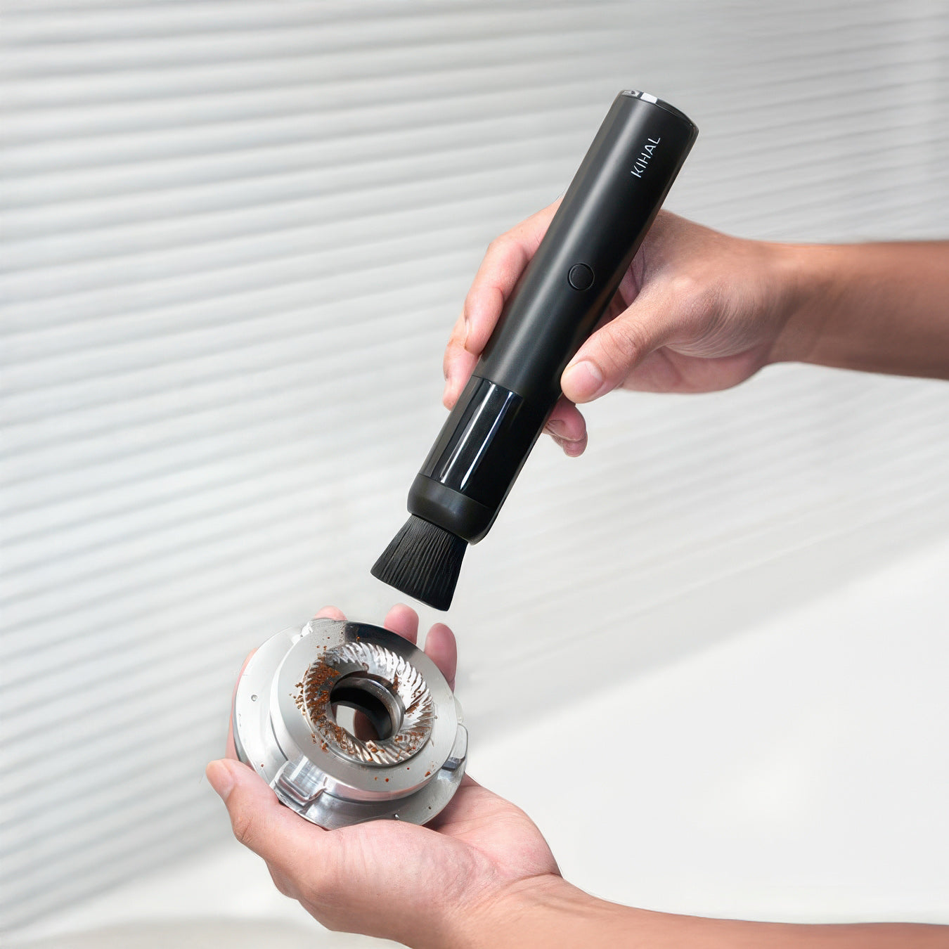 The Barista Air Wand™ | Precision 2-in-1 Grinder Vacuum & Blower