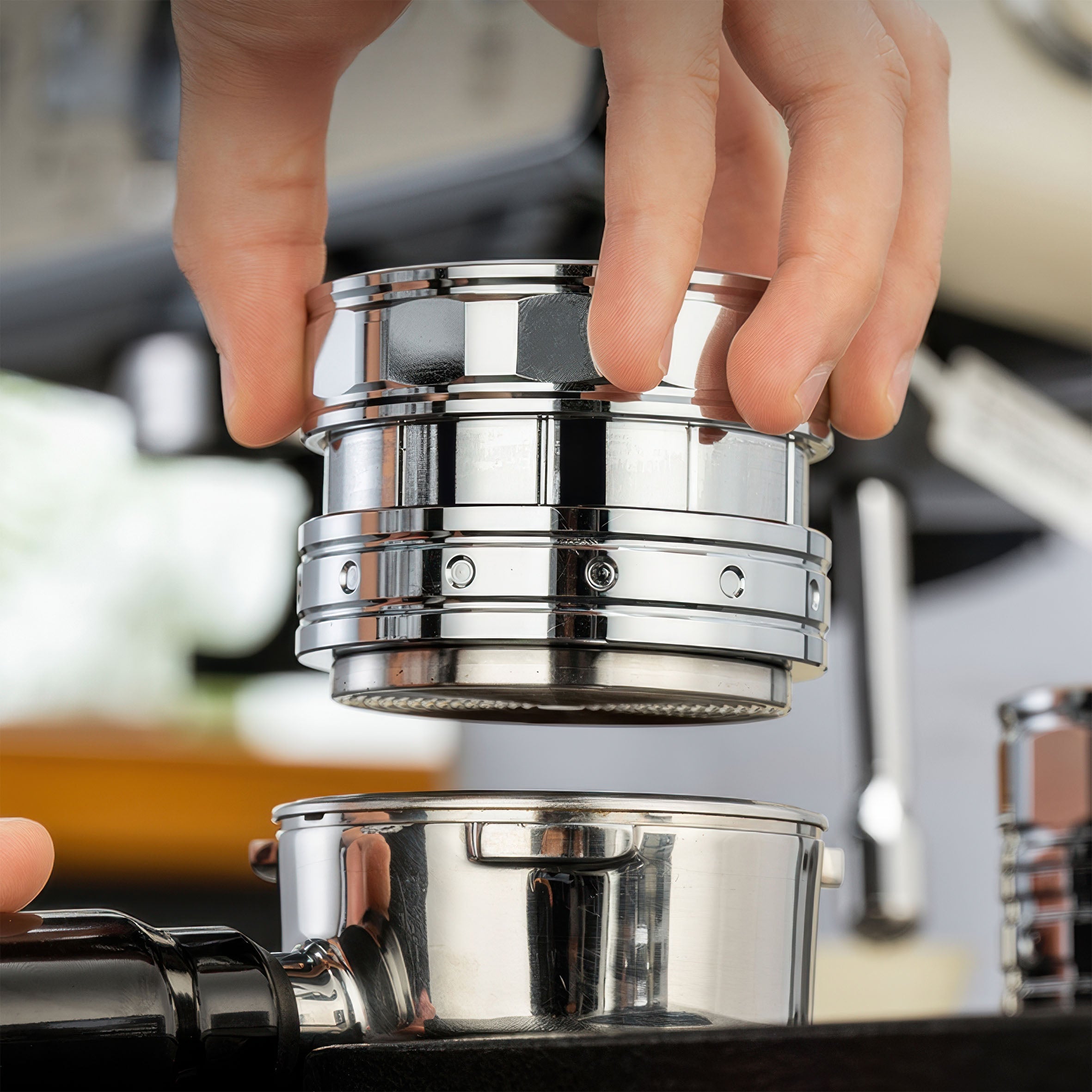 UFO Gravity Tamper with 2 Bottom Types