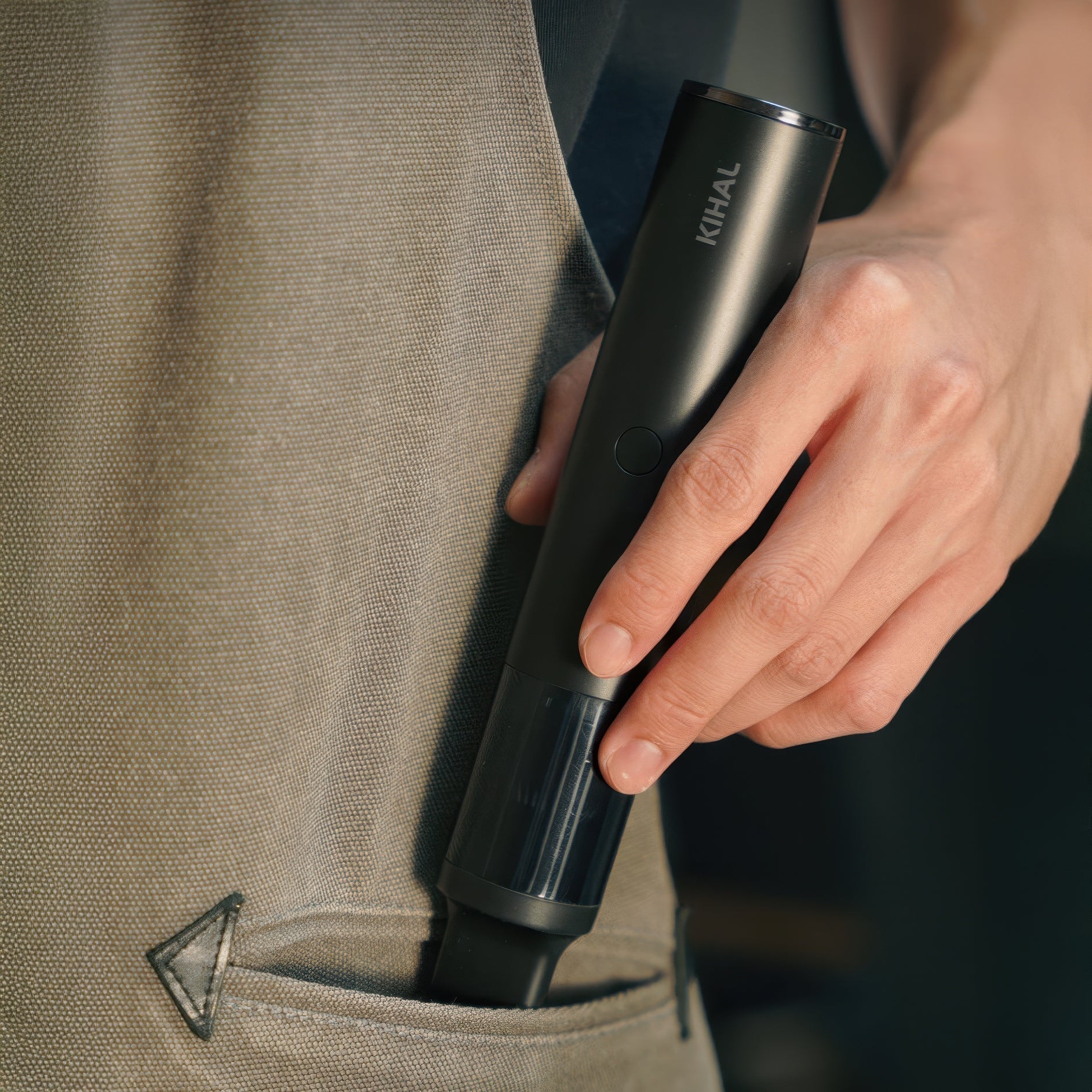 The Barista Air Wand™ | Precision 2-in-1 Grinder Vacuum & Blower
