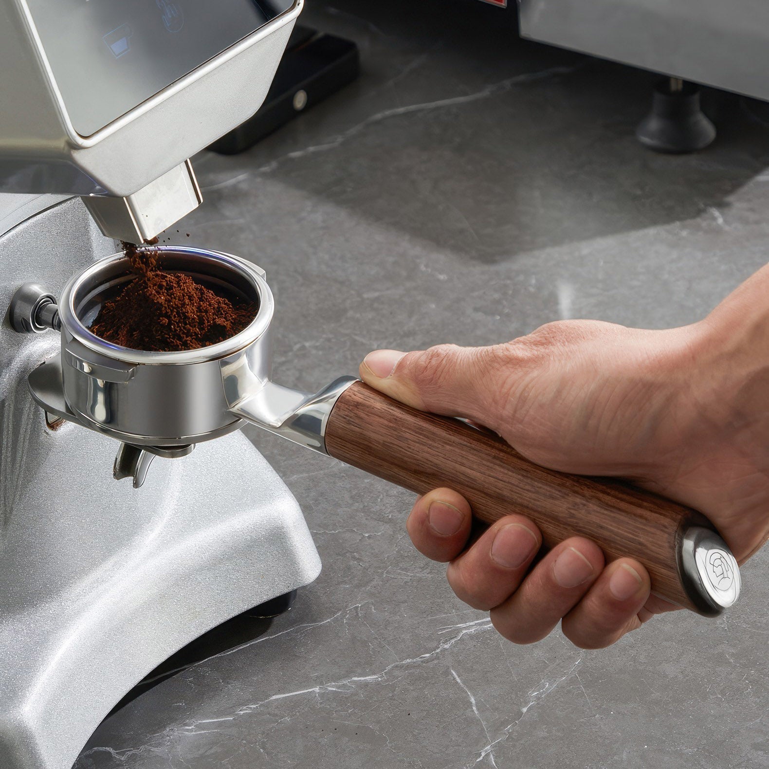 Bottomless Portafilter with Removable Double Spout