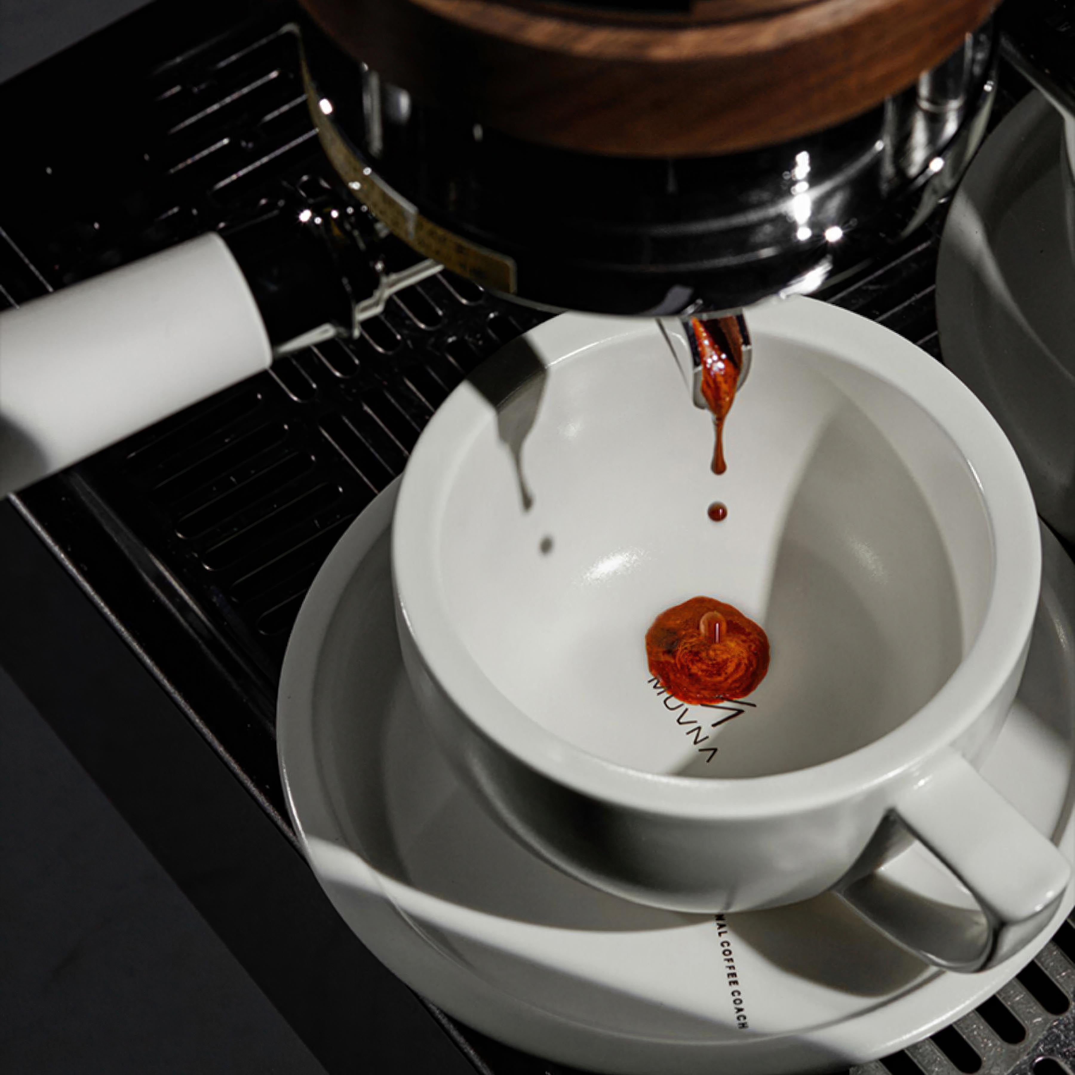 Embossed Ceramic Latte Cup 280ml